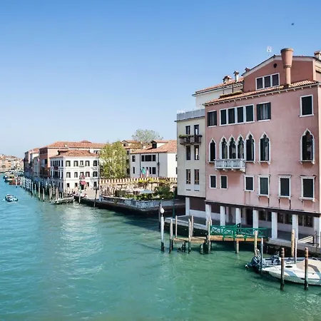 Palazzetto Foscari Alojamento de Acomodação e Pequeno-almoço 2*